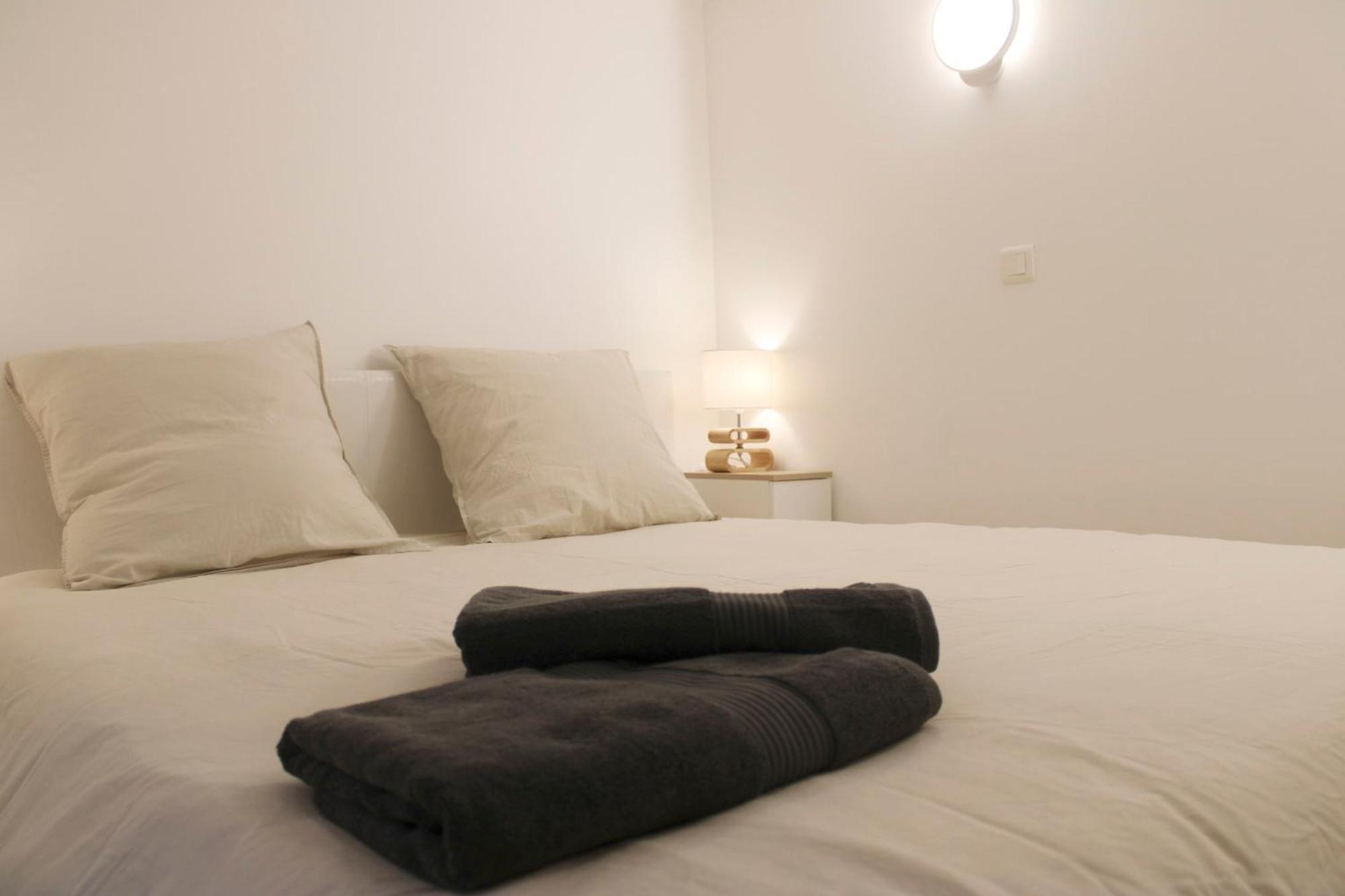 Comfort And Charm In The Heart Of 9 Appartement Parijs